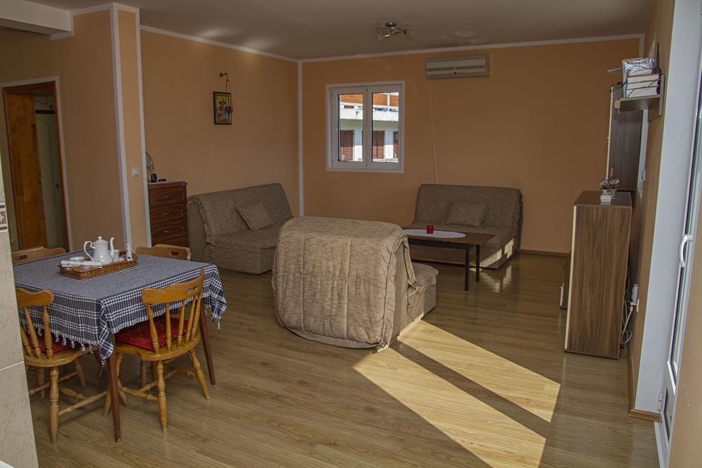 Apartments Gugolj M&M Херцег-Нови Экстерьер фото