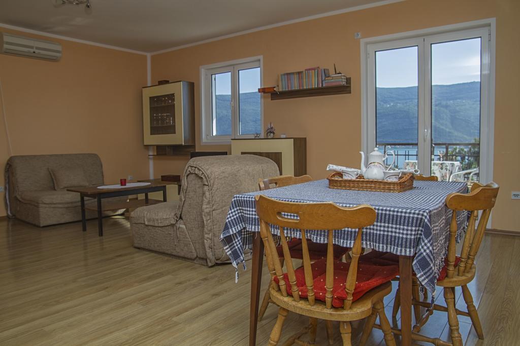 Apartments Gugolj M&M Херцег-Нови Экстерьер фото
